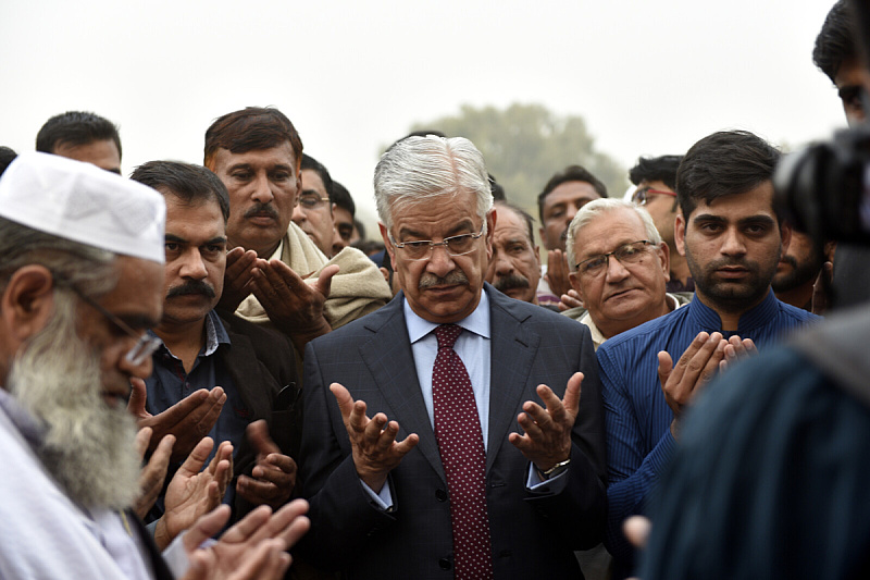 Pakistan's defense chief ignites controversy: "Israel is evil, and those who created this cancerous state should burn in hell."