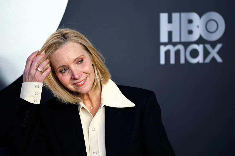 Lisa Kudrow revealed she had to return to work 10 days after giving birth: I wouldn't do that now.