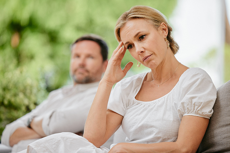 How to recognize "quiet distancing" in a relationship before it becomes a problem