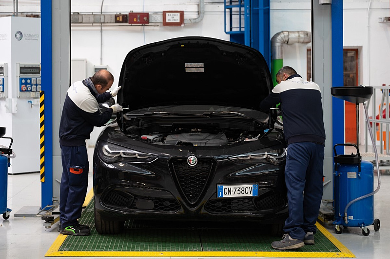 What do you think about buying recycled original parts on eBay? Stellantis offers savings of up to 70 percent.