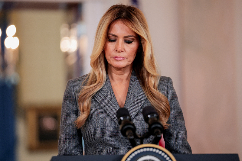 Topic revived: Melania Trump tried to distance herself from Epstein ties, creating a problem for Donald