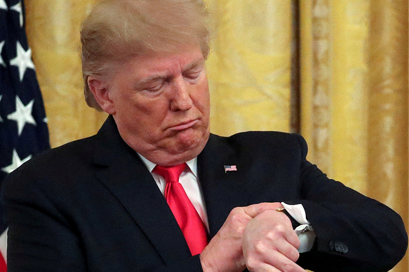 Trump threatens new attacks: We will know everything in 24 hours, we are loading ships with the best weapons if negotiations fail.