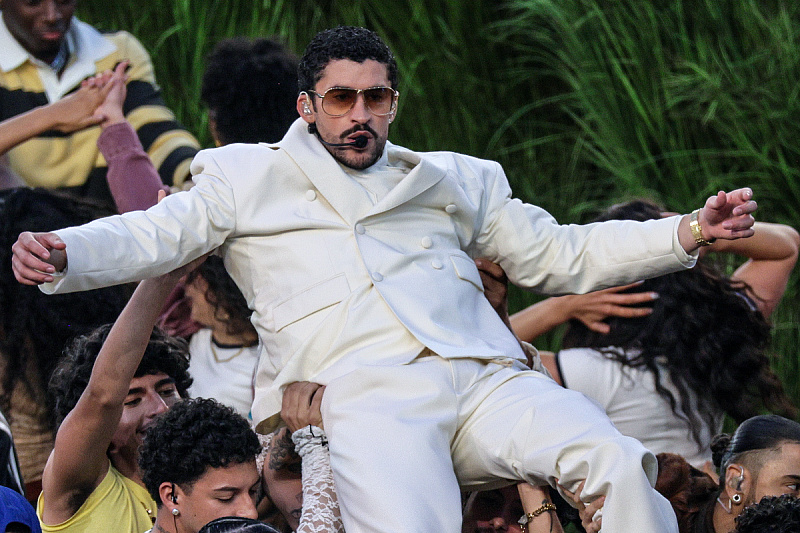 Latin music revenues in the U.S. have surpassed one billion dollars, as this genre becomes increasingly popular.