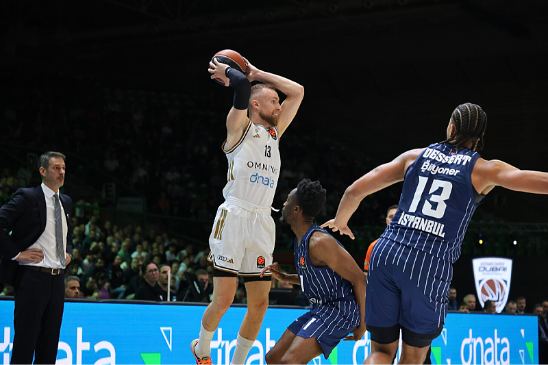 Dubai moved away from the play-in with a heavy defeat in Zetra, not even a good game by Muse helped.