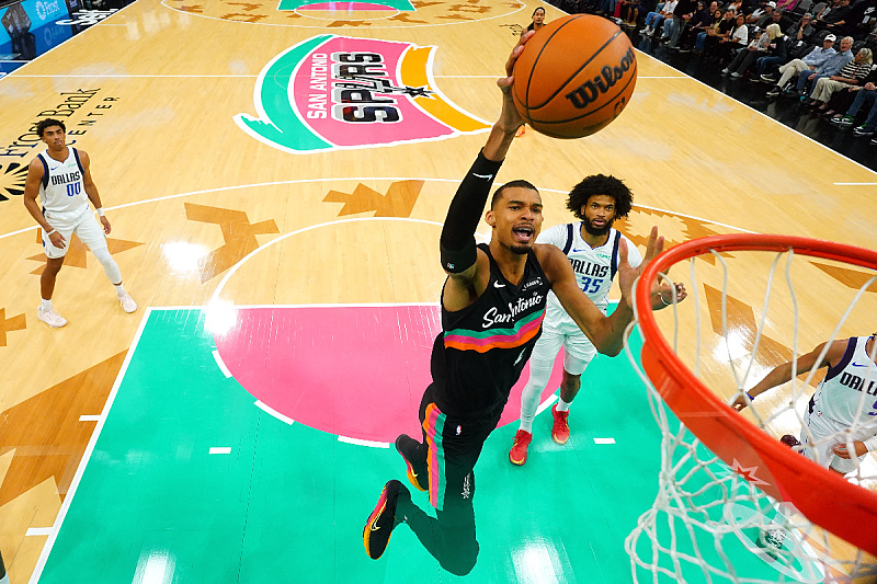 The anticipated duel between Jokić and Shai was absent in the Denver-Oklahoma showdown, while Wembanyama scored 40 points for San Antonio.