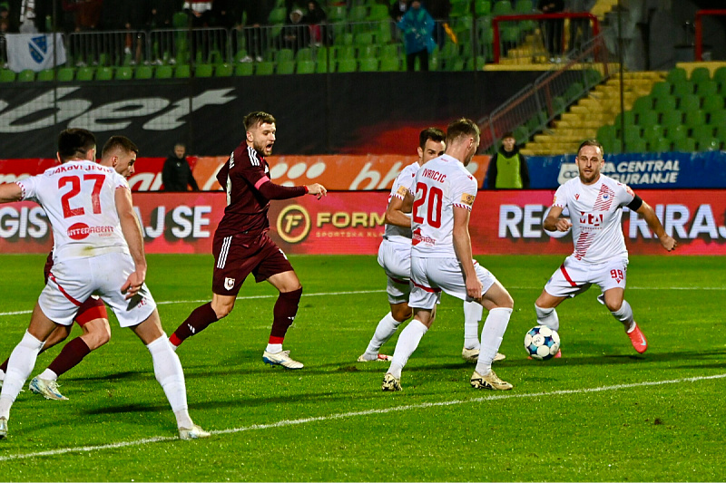 Sarajevo and Zrinjski play a derby at Koševo, while Željezničar faces a tough away match in Bijeljina.