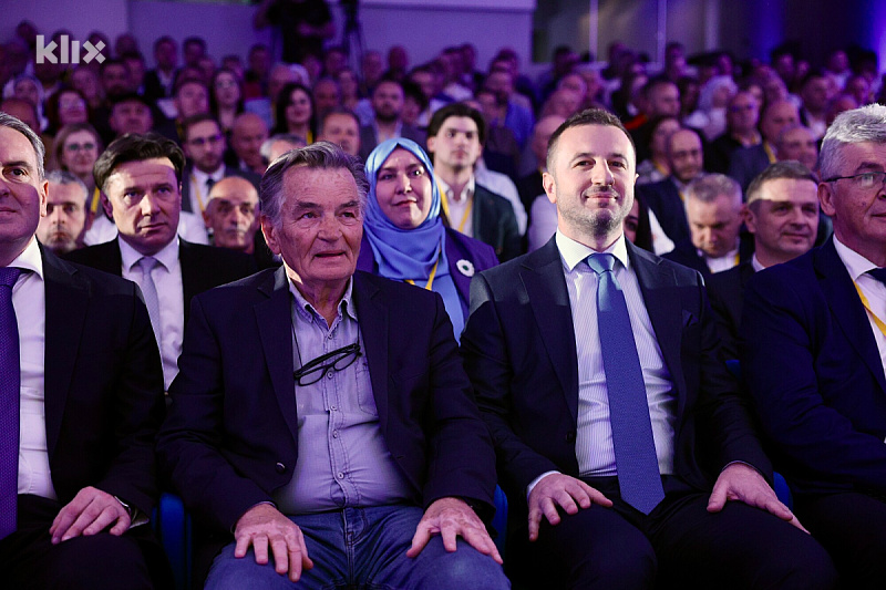 The Party for Bosnia and Herzegovina, on the eve of its 30th anniversary, elects a president: Numerous guests attended their congress.