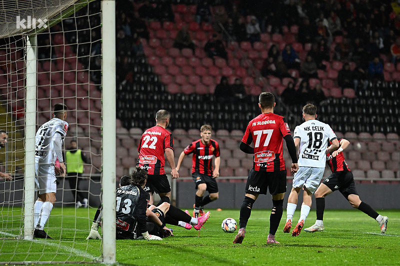 Steel fumbled in the match of the season: Six goals, interruptions, a serious injury...