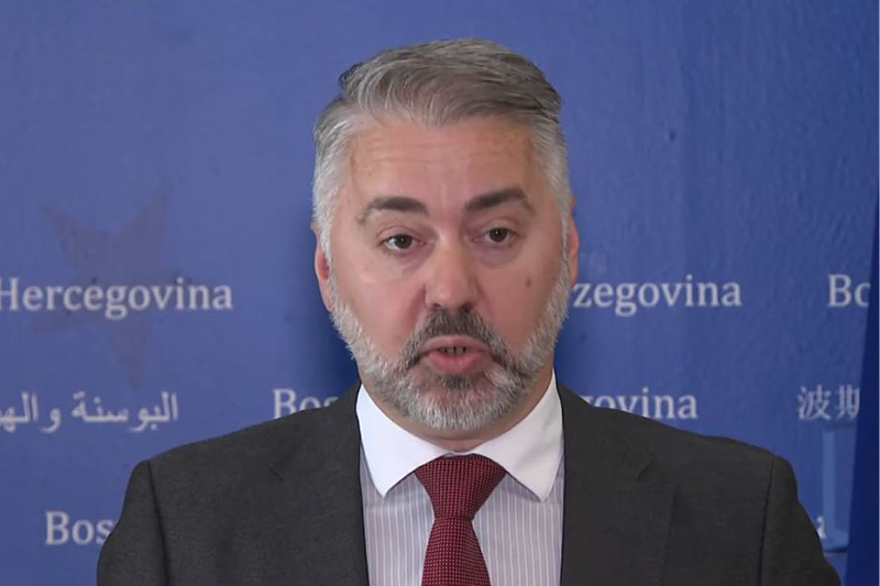 Analyst Hodžić: The privatization of social property was a model for the upcoming "privatization" of public goods.