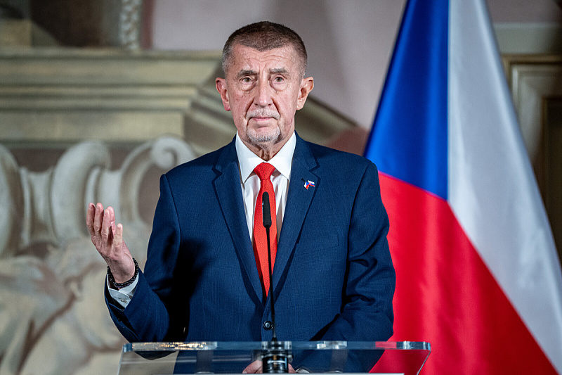 Babiš congratulates Magyar on victory: It wasn't easy to face Orban, but now he must not disappoint.