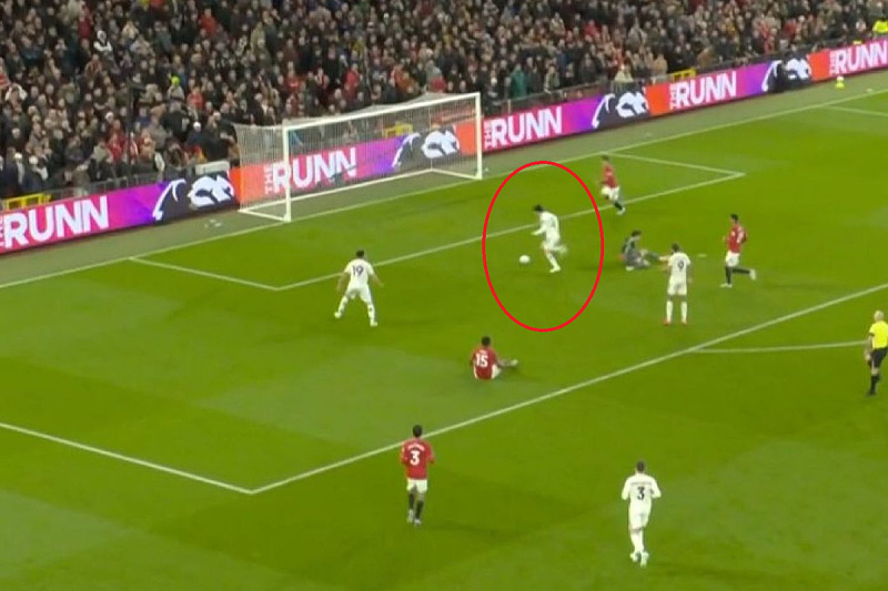 Believe it or not, the Leeds footballer did not score from this situation at Old Trafford.