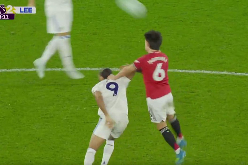 Have you ever seen a red card like this? United defender sent off for pulling opponent's hair.