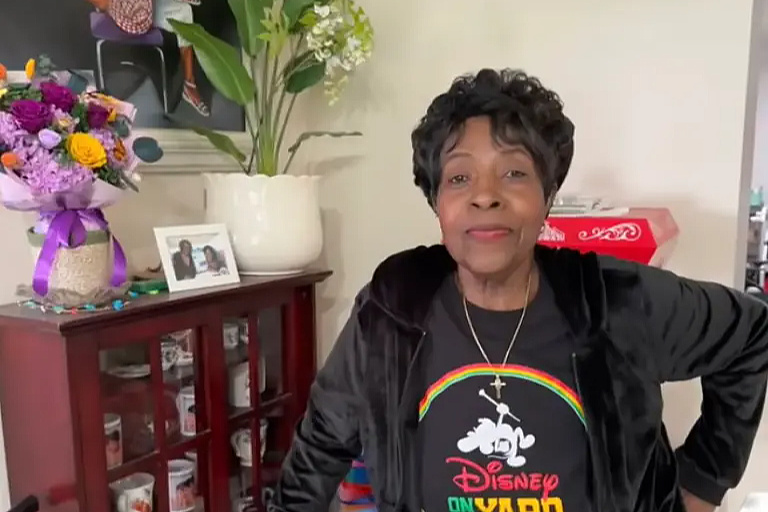 Star of a 90s sitcom reveals terrifying health complications, couldn't speak or walk.