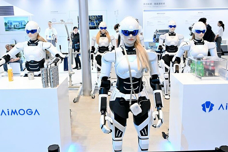 Chery has entered the humanoid robot market, starting sales of the Mornine M1 model.