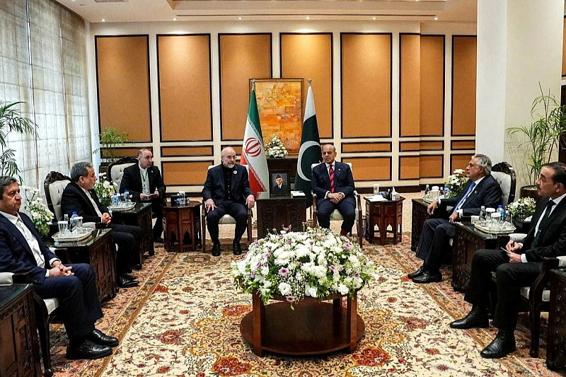 Pakistan offers last-minute lifeline: Proposes new round of U.S.-Iran talks as Trump tightens naval noose