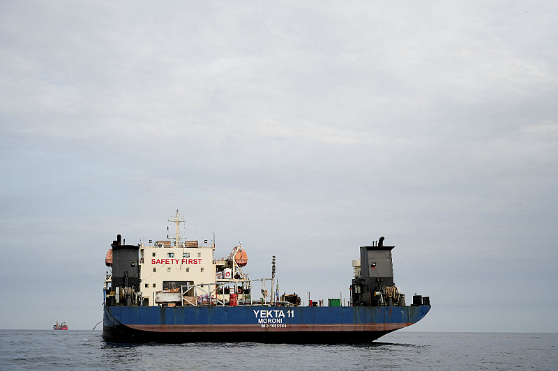 Tanker Elpis stopped in the Strait of Hormuz: Is a blockade of another key passage threatened in case of escalation?