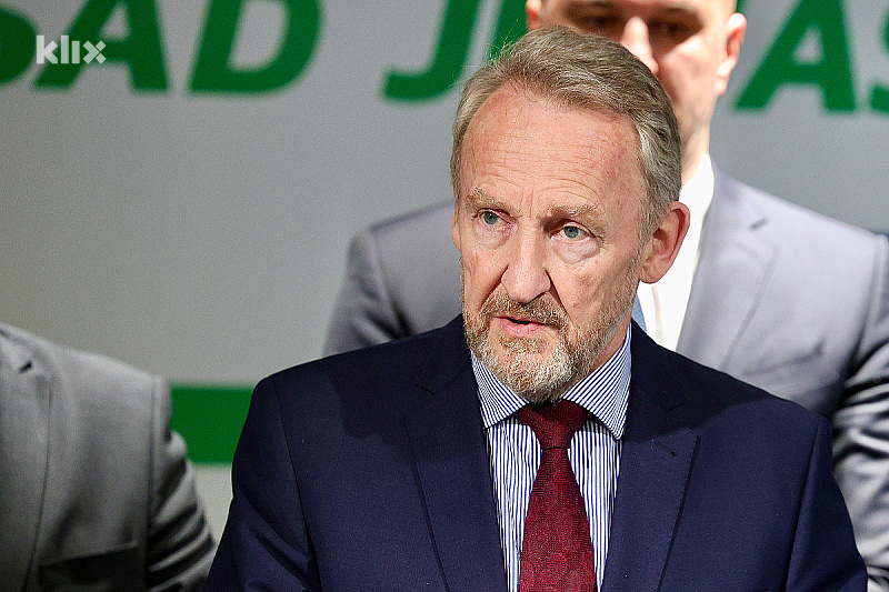 Will Bakir Izetbegović be the SDA candidate for the Presidency of BiH? Everything indicates he is entering the race.