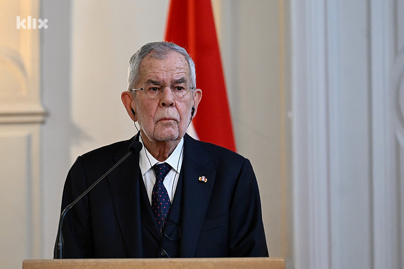 Alexander Van der Bellen: The High Representative is still needed, as far as I know, that function will continue to exist.