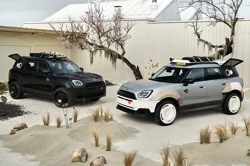 Two special Mini Countrymans converted into "speakers on wheels"