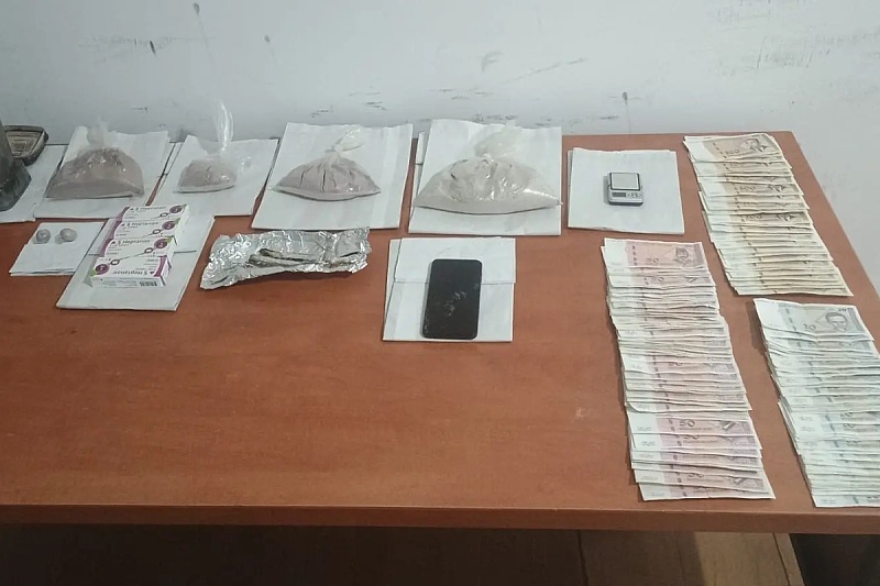 Uhapšena jedna osoba u Istočnom Sarajevu, oduzeto više od kilogram heroina i 7.280 KM