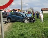 Težak sudar autobusa i dva putnička vozila kod Gračanice