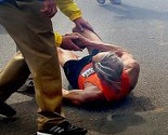 Maratonac kojeg je udar bombe prvog oborio, ustao i prošao cilj