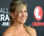 Jennifer Aniston podmlađuje kožu vrućim čašama