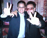 Jeremić i Bono na zajedničkoj fotografiji digli tri prsta