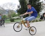 Ibro Basarić oborio svjetski rekord u vožnji bicikla na zadnjem točku