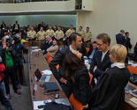 Protesti ispred suda u Minhenu gdje se održavalo ročište nacistima