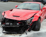 Ferrari od 330.000 dolara slupan na autoputu