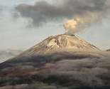 Eruptirao vulkan Popocatepetl, tri kilometra visok stup pare i pepela