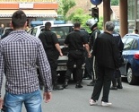 Herojski čin: Građani savladali lopova koji je oteo nakit ženi i predali ga policiji