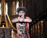 Članice Femena golih grudi i s pištoljima upale u katedralu Notre Dame