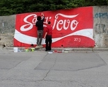 Na Zmajevcu urađena replika ratnog grafita "Enjoy Sarajevo"