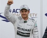 VN Monaka: Rosberg lako do pobjede, iza njegovih leđa haos