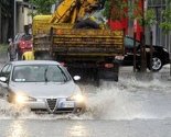Snažna oluja pogodila Beograd, padao grad veličine klikera