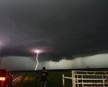 SAD: U novom naletu tornada poginulo najmanje 14 ljudi