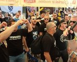 Rigom odjekuju bubnjevi i pjesma navijača BiH uoči utakmice s Latvijom