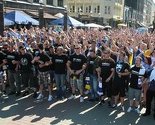 Navijači BiH krenuli ka stadionu Skonto u Rigi, atmosfera na vrhuncu