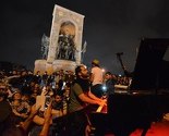 Druga slika Taksima: Italijanski pijanist oduševio demonstrante