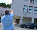 Poljoprivrednici jajima gađali zgradu Vlade FBiH u Sarajevu!