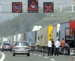 Velike gužve kod Neuma, kamioni bili blokirani i u Bosanskom Brodu i Velikoj Kladuši