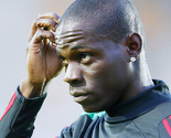Balotelliju smetaju vozači koji se ne pomjere kad vozi Ferrari