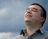 "S pričom u lišće i vjetar" novi spot Sanela Marića Mare