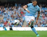 Manchester City: Kolarov nije na prodaju