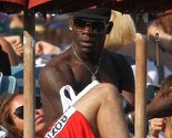 Mario Balotelli se odmara uz cigarete, alkohol i djevojke
