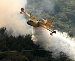 Kanaderi gase požare iznad Jablanice
