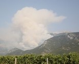 Donja Jablanica zasad sigurna, požar se širi ka Čvrsnici