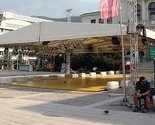 Posljednje pripreme za SFF: Trg ispred Narodnog pozorišta poprima festivalski izgled